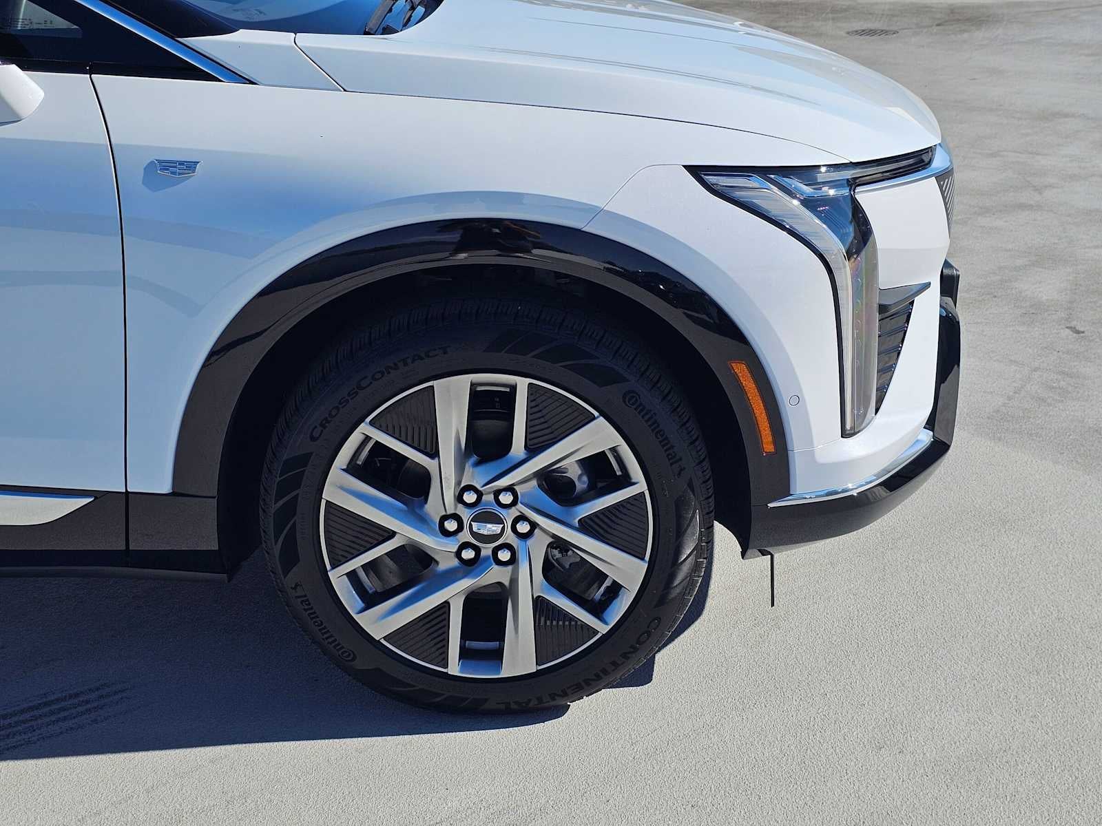 2027 Cadillac OPTIQ Luxury