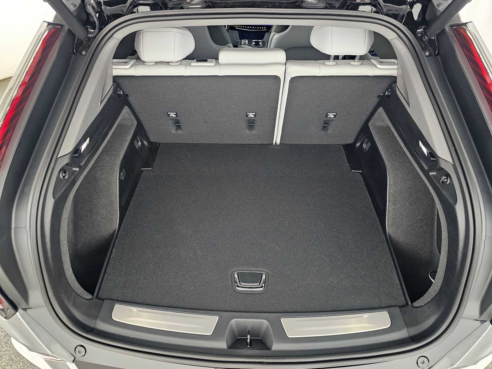 2027 Cadillac OPTIQ Luxury