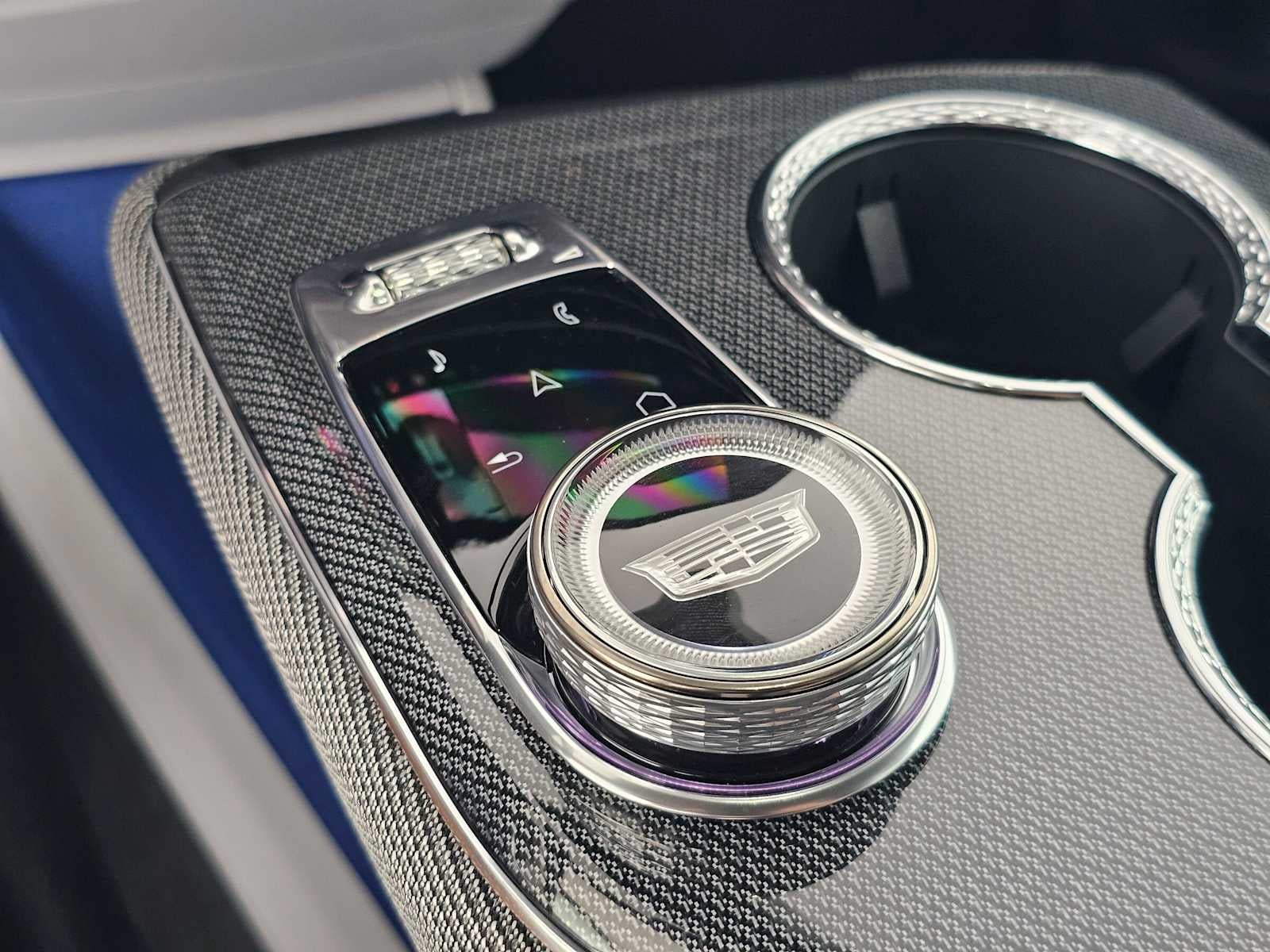 2027 Cadillac OPTIQ Luxury