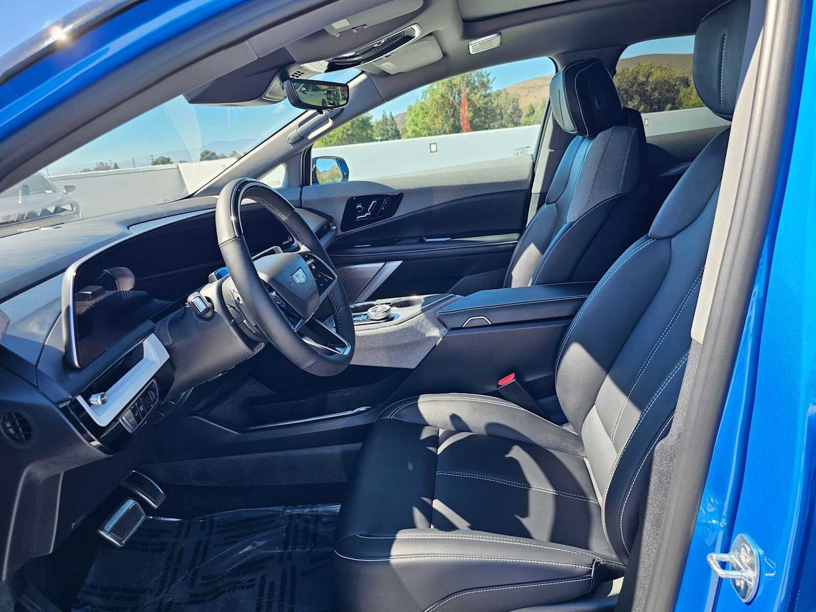 2027 Cadillac OPTIQ Luxury