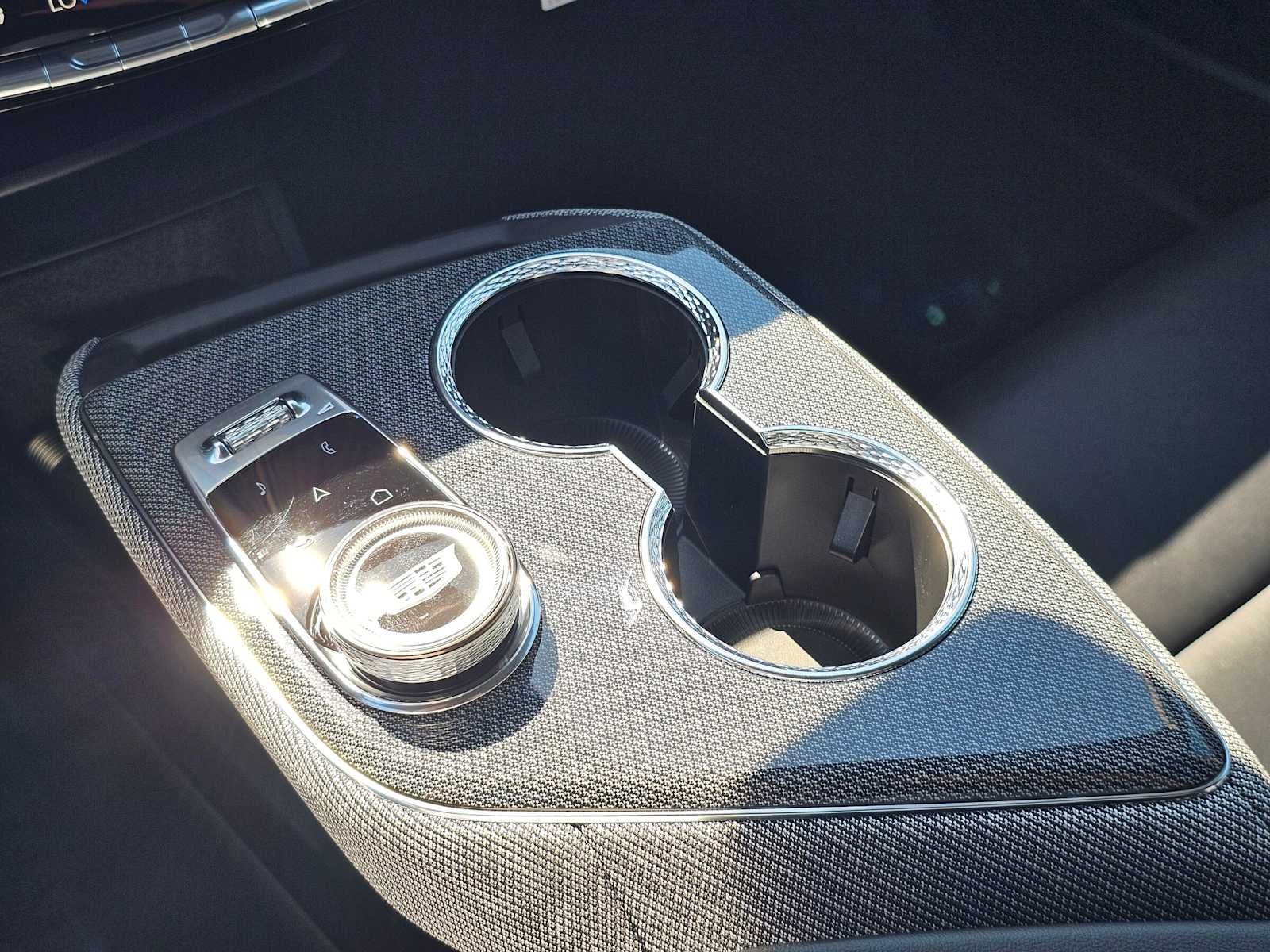 2027 Cadillac OPTIQ Luxury