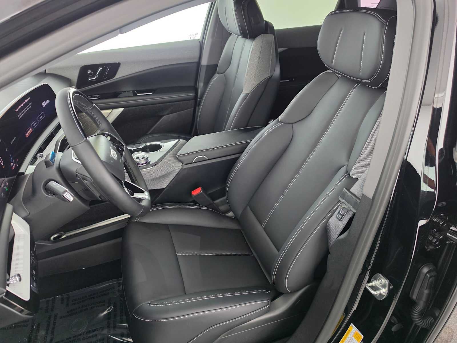 2027 Cadillac OPTIQ Luxury