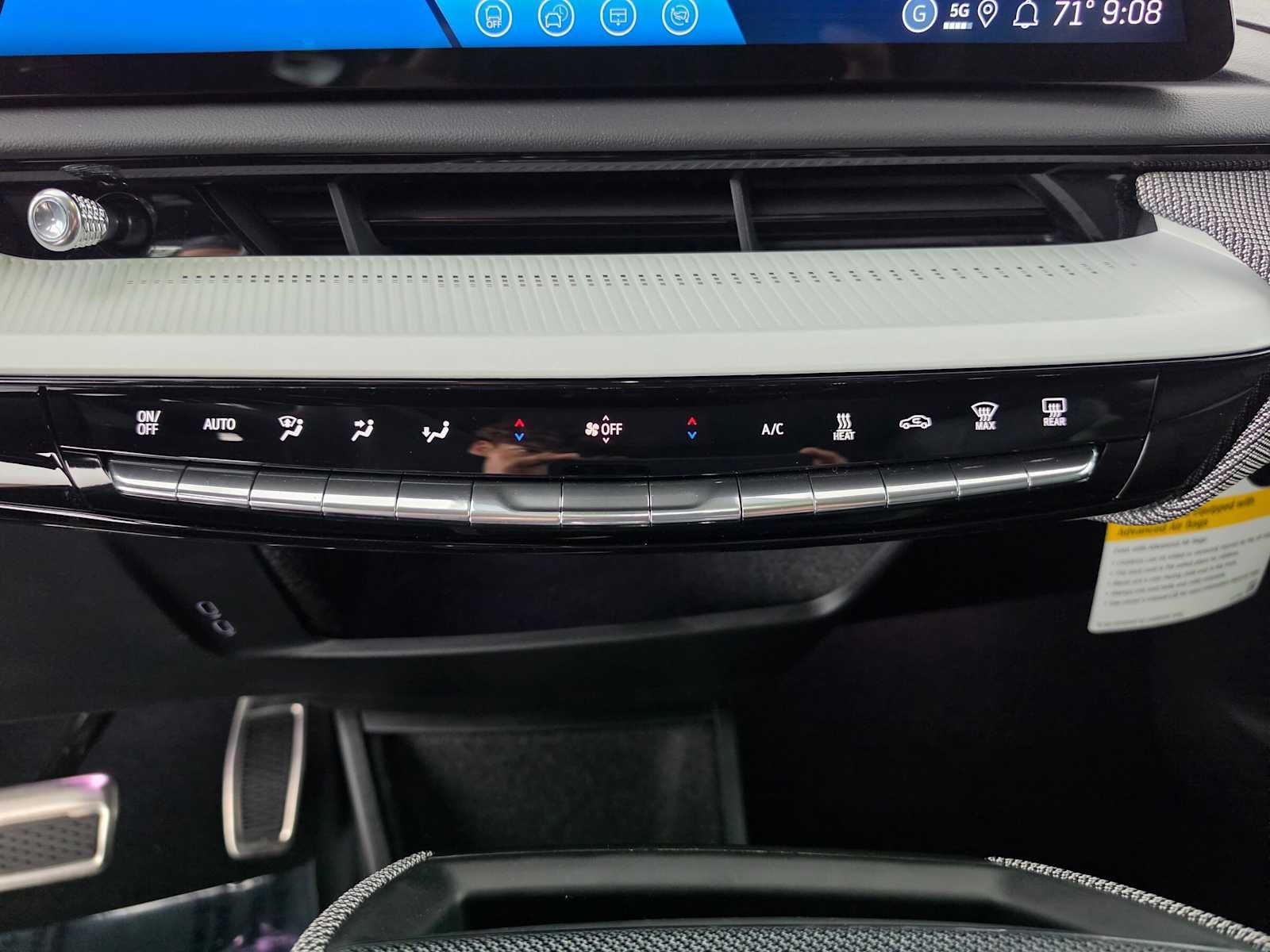 2027 Cadillac OPTIQ Luxury