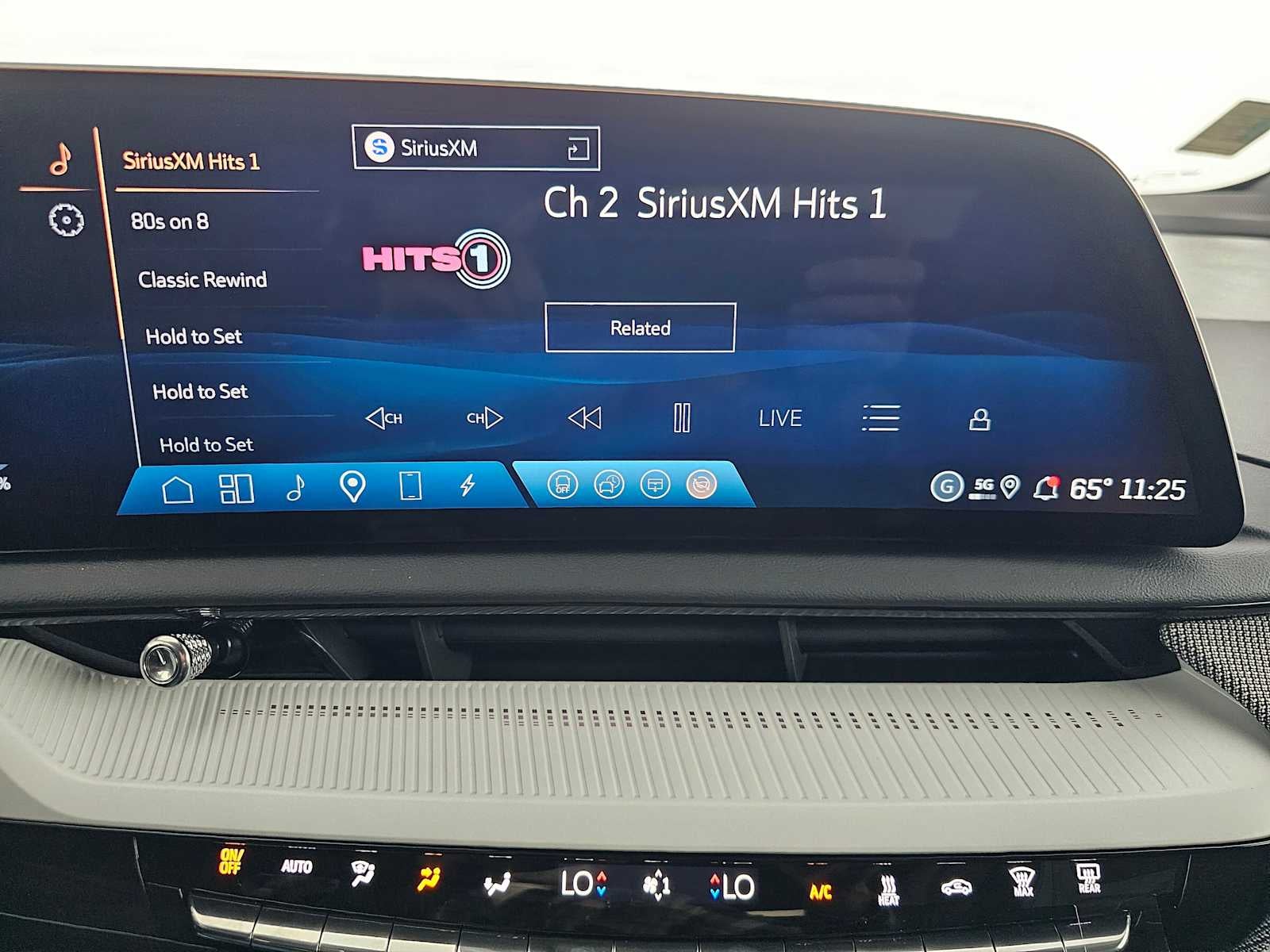 2026 Cadillac OPTIQ Luxury