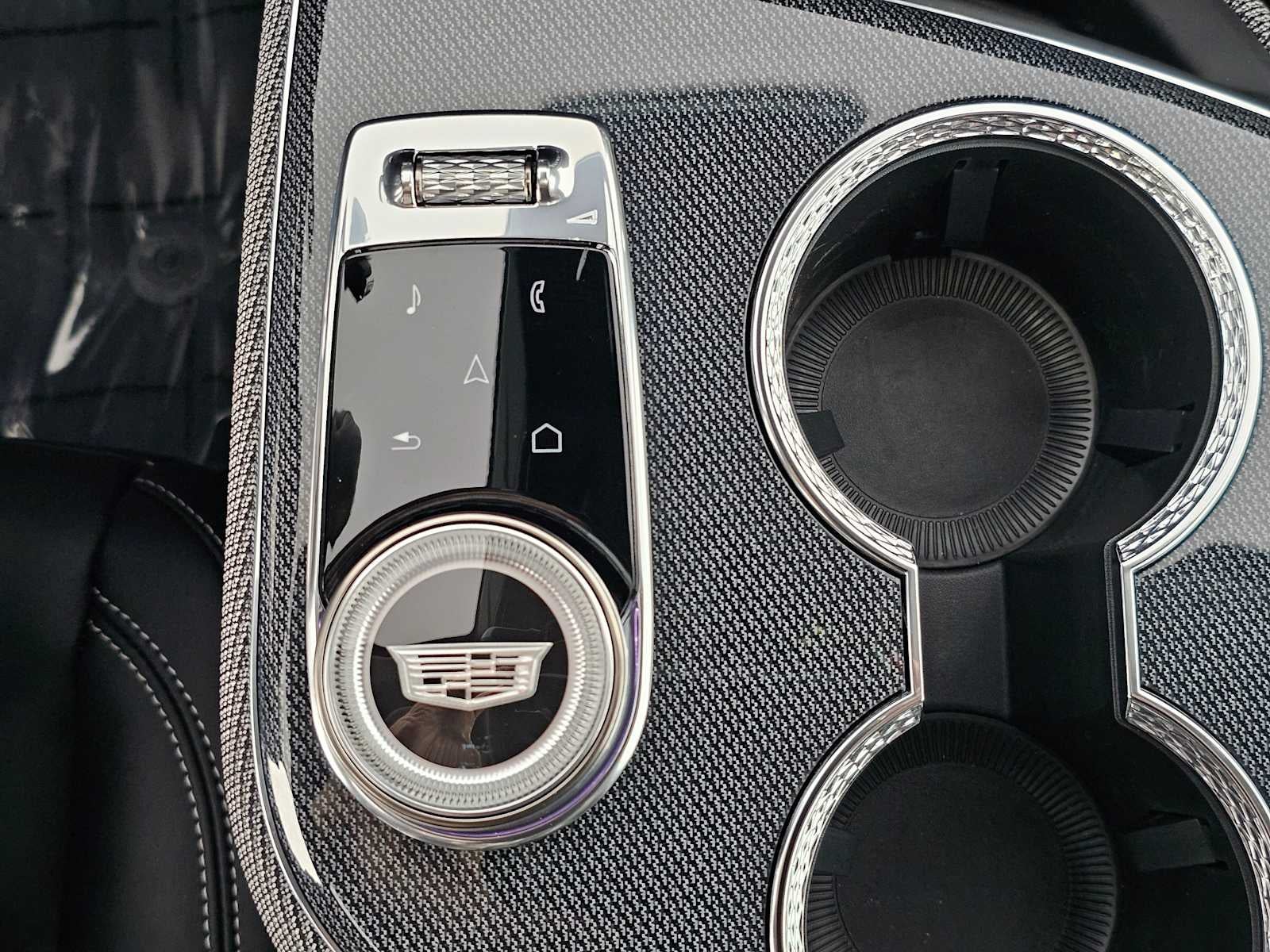 2026 Cadillac OPTIQ Luxury