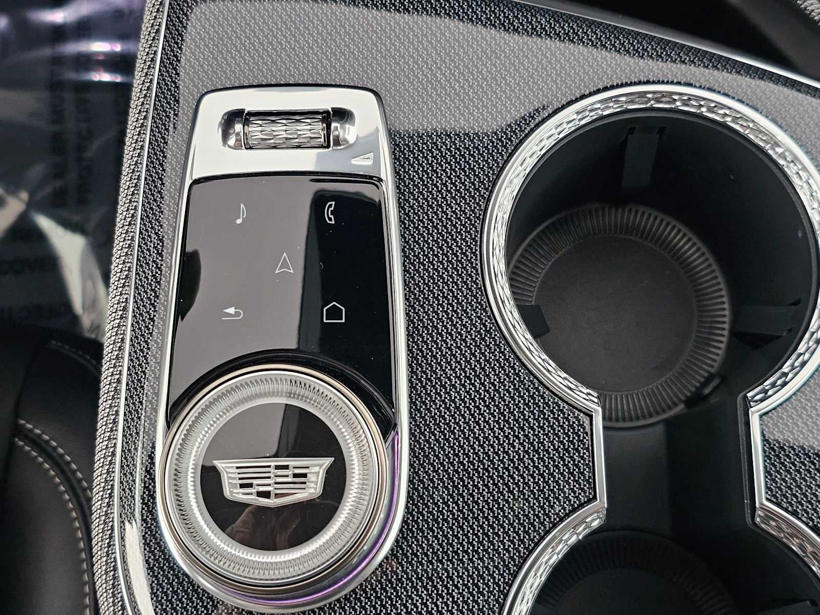 2026 Cadillac OPTIQ Luxury
