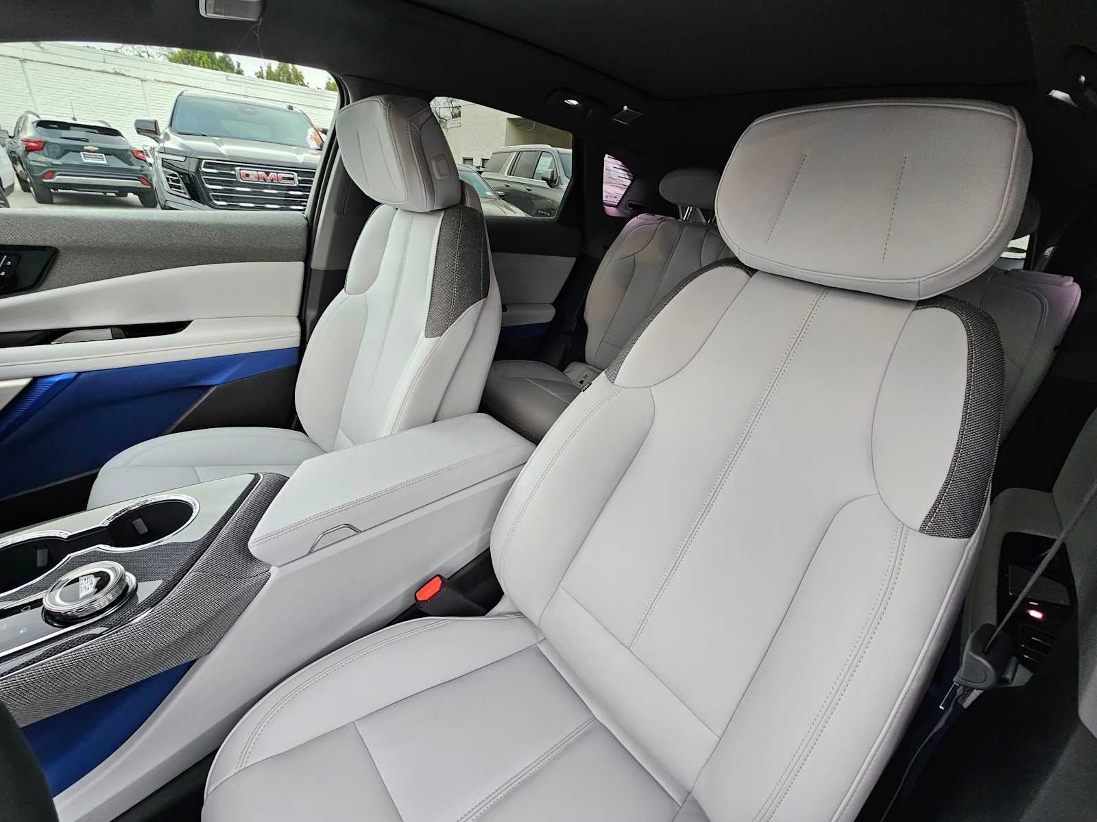 2026 Cadillac OPTIQ Luxury