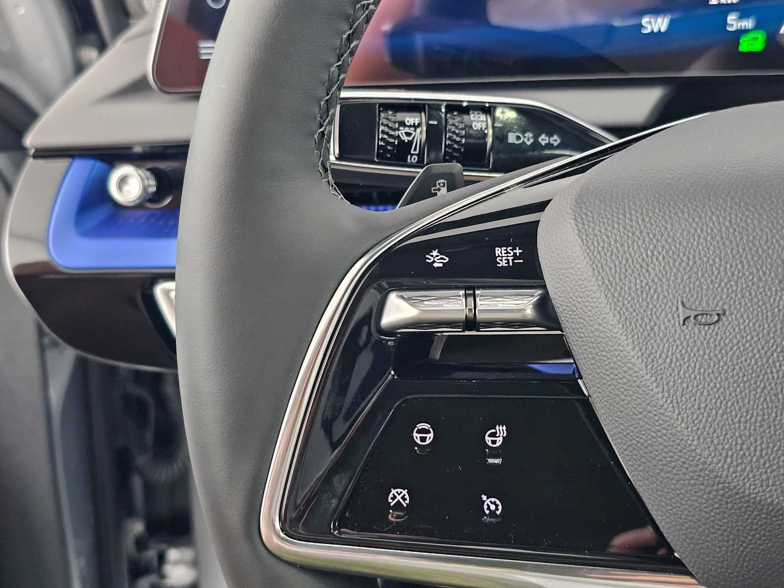 2027 Cadillac OPTIQ Premium Luxury