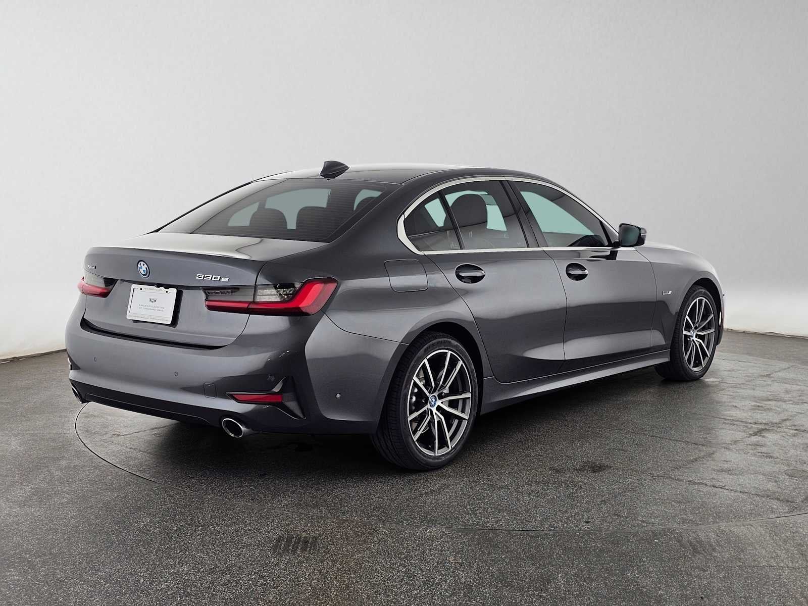 2022 BMW 3 Series 330e xDrive