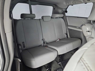 2017 Toyota Sienna XLE Auto Access Seat