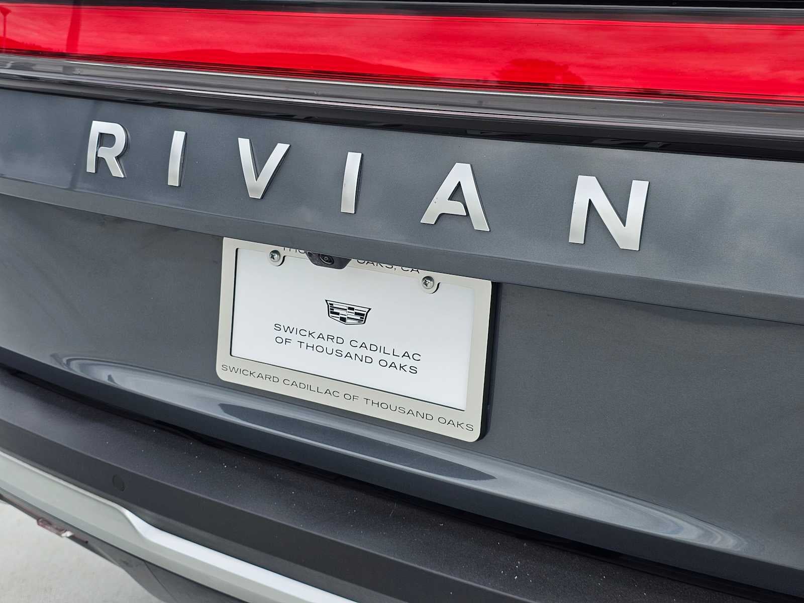 2023 RIVIAN R1S Adventure