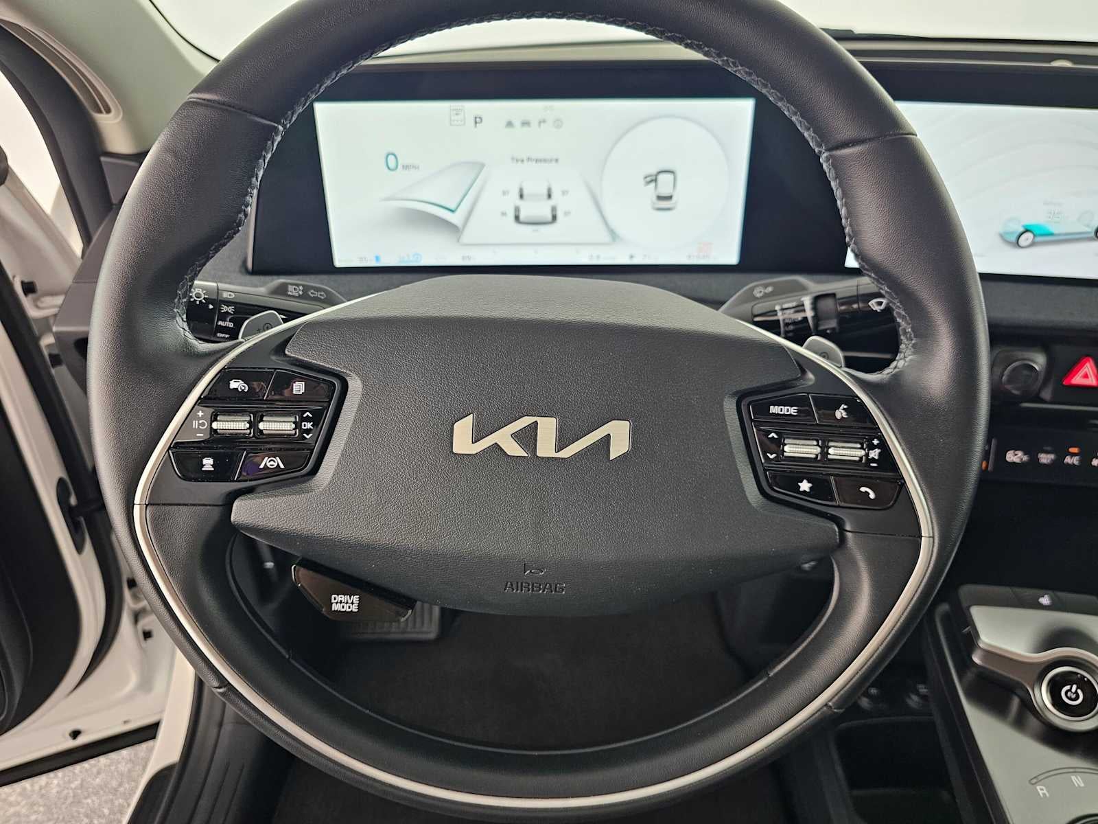 2024 Kia EV6 Light