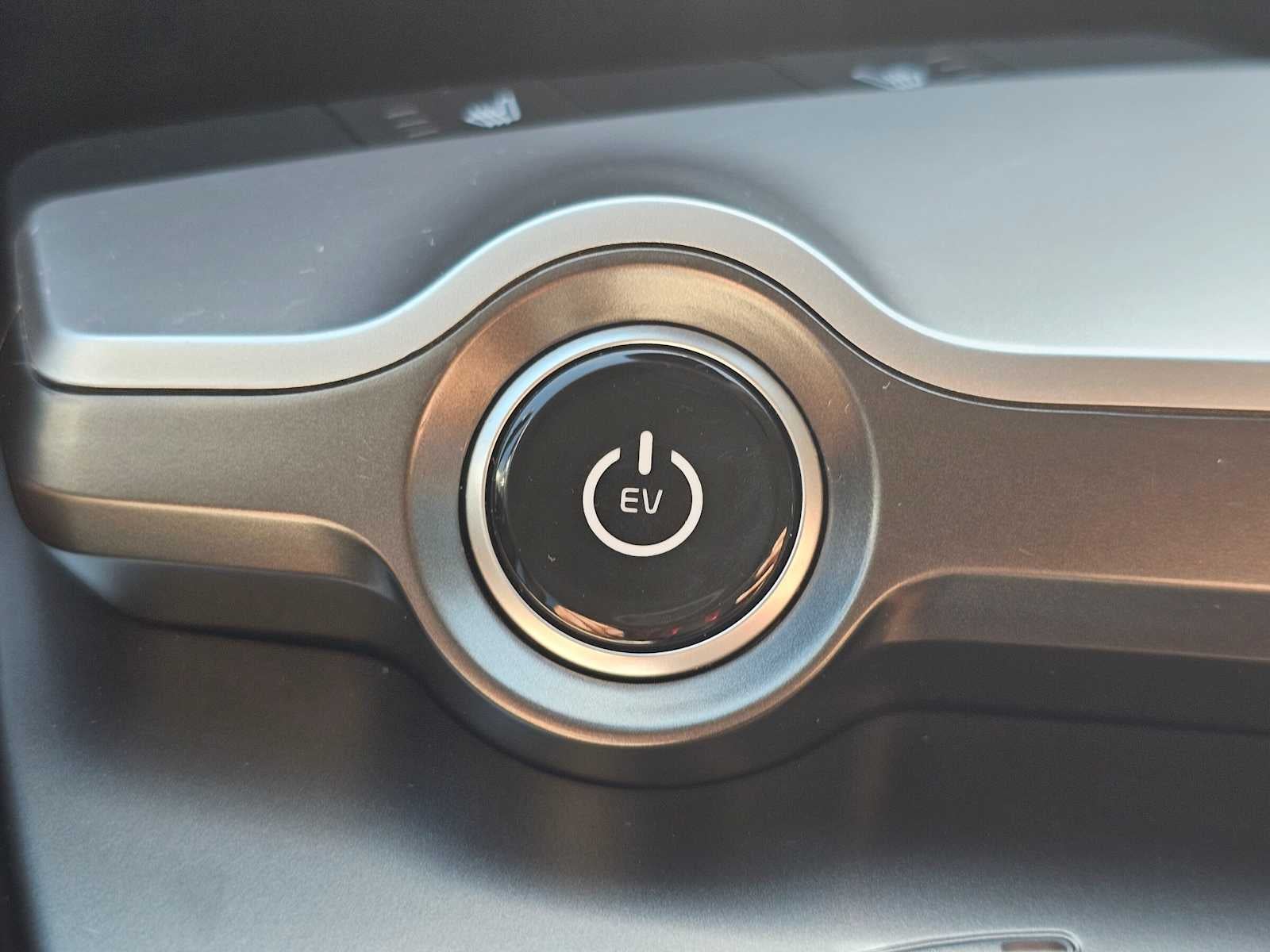 2024 Kia EV6 Light