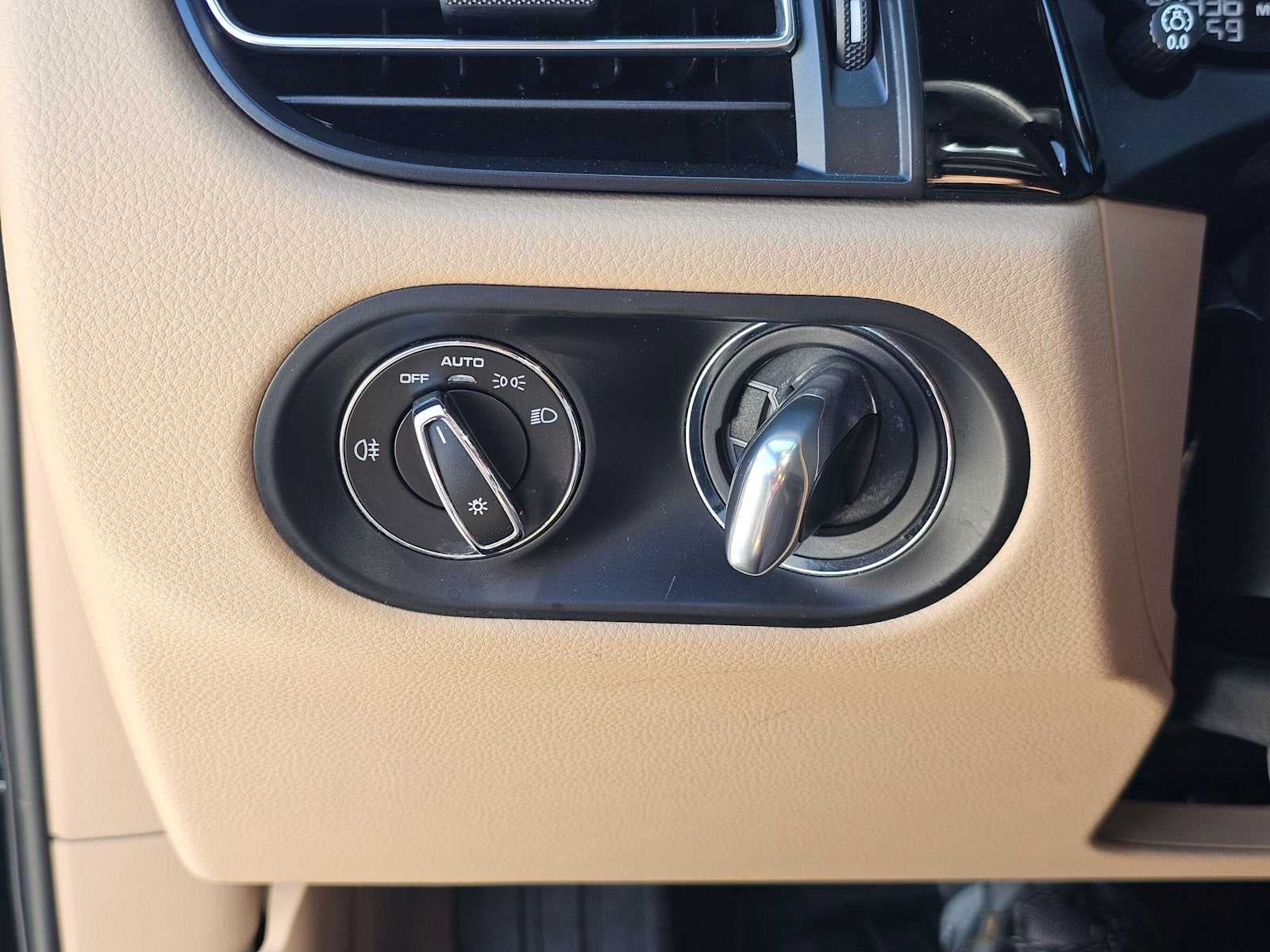 2023 Porsche Macan 4DR AWD