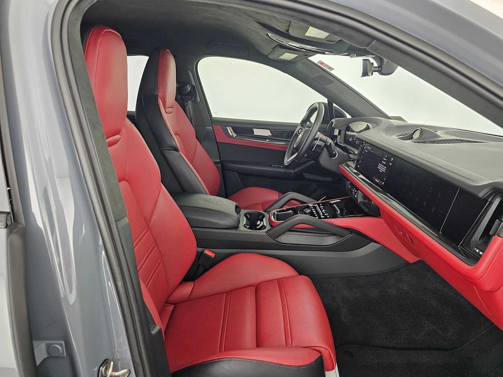 2024 Porsche Cayenne Turbo GT