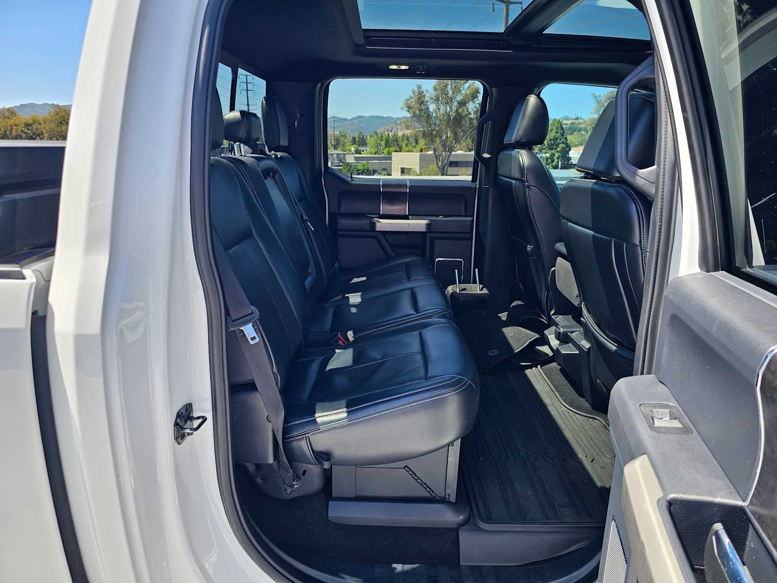 2022 Ford Super Duty F-350 SRW Pickup LARIAT