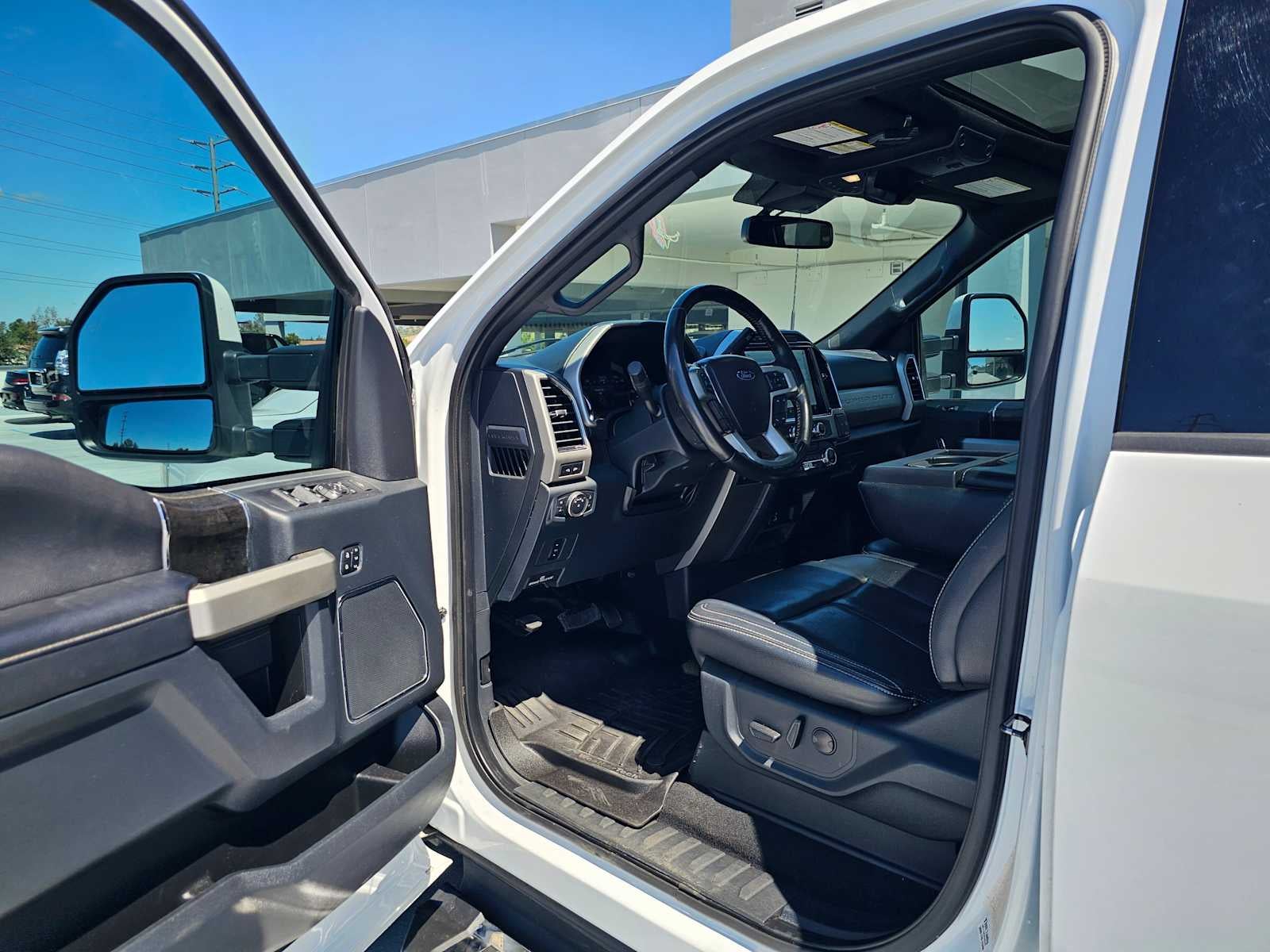 2022 Ford Super Duty F-350 SRW Pickup LARIAT
