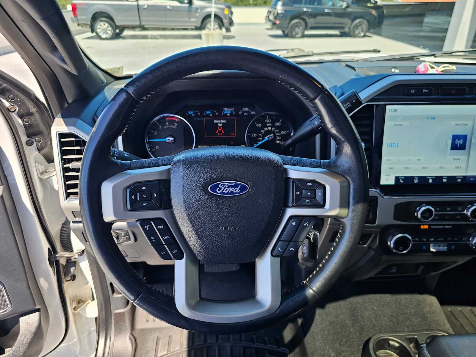 2022 Ford Super Duty F-350 SRW Pickup LARIAT