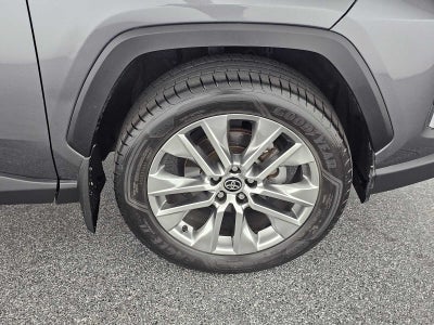 2022 Toyota RAV4 XLE Premium