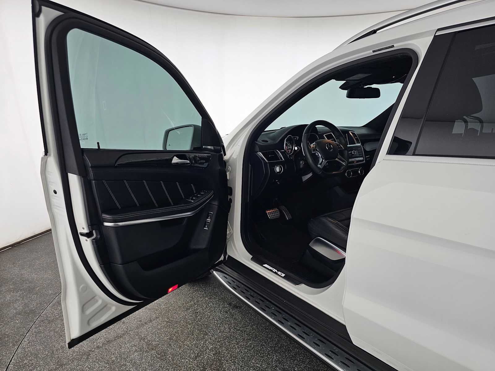 2015 Mercedes-Benz GL 63 AMG® GL 63 AMG®