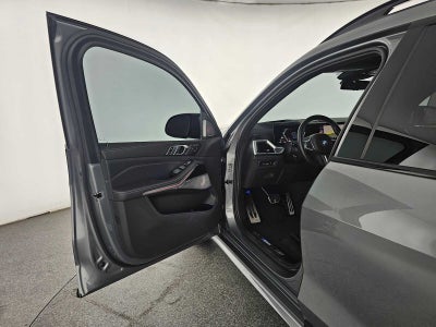 2024 BMW X7 M60i