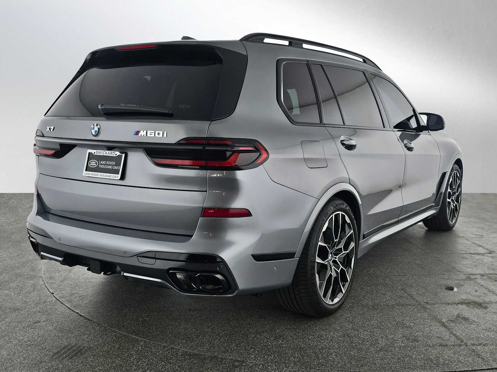 2024 BMW X7 M60i