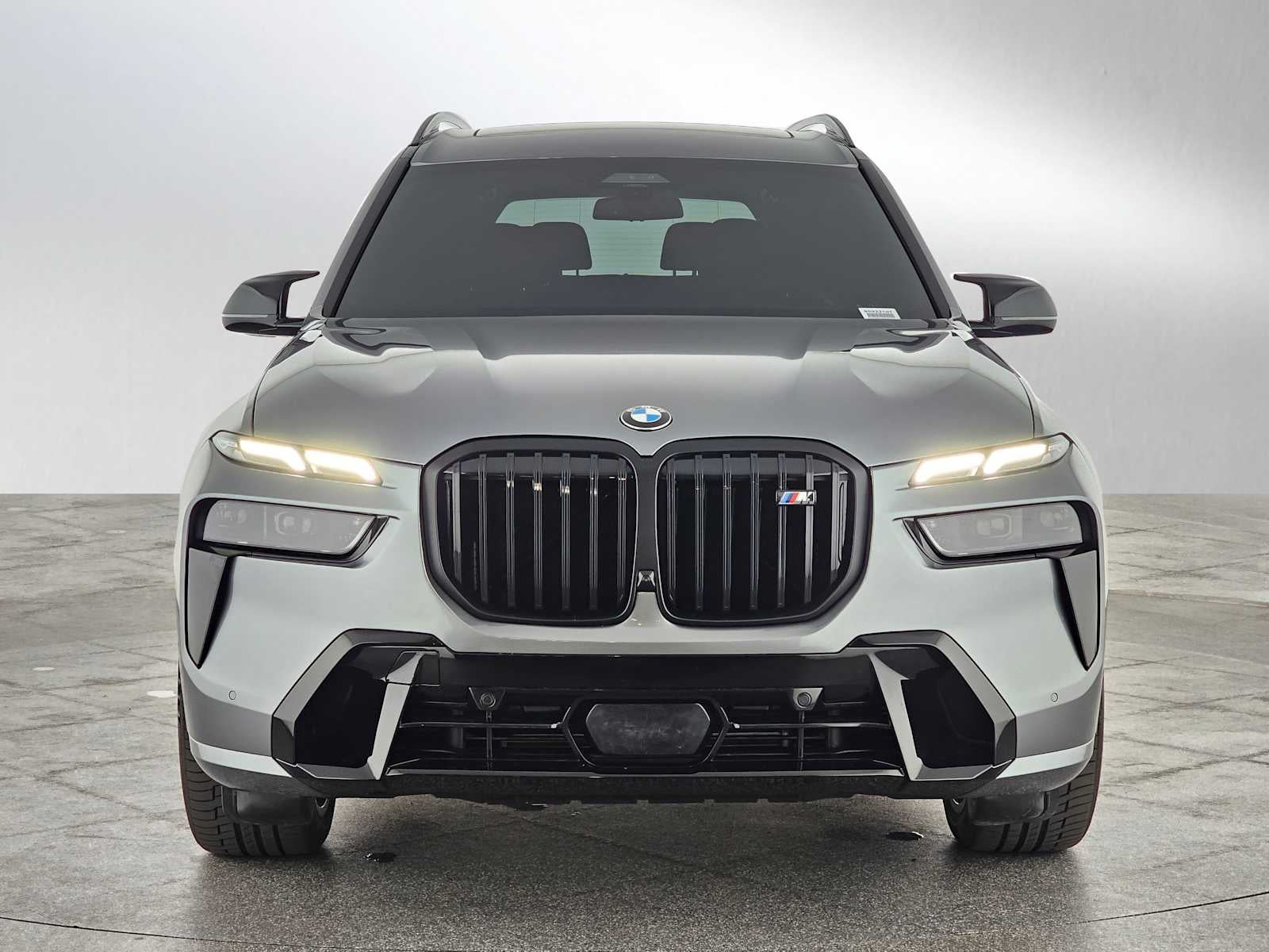 2024 BMW X7 M60i