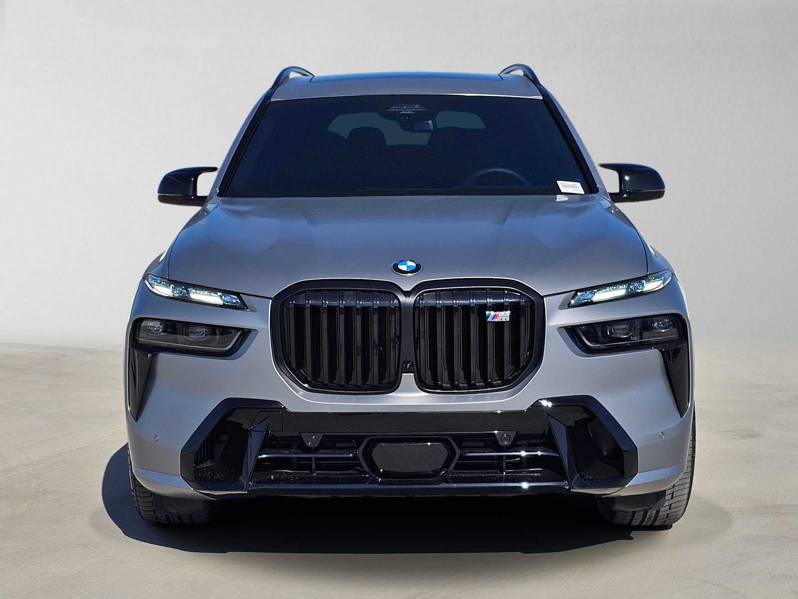 2026 BMW X7 M60i M60i