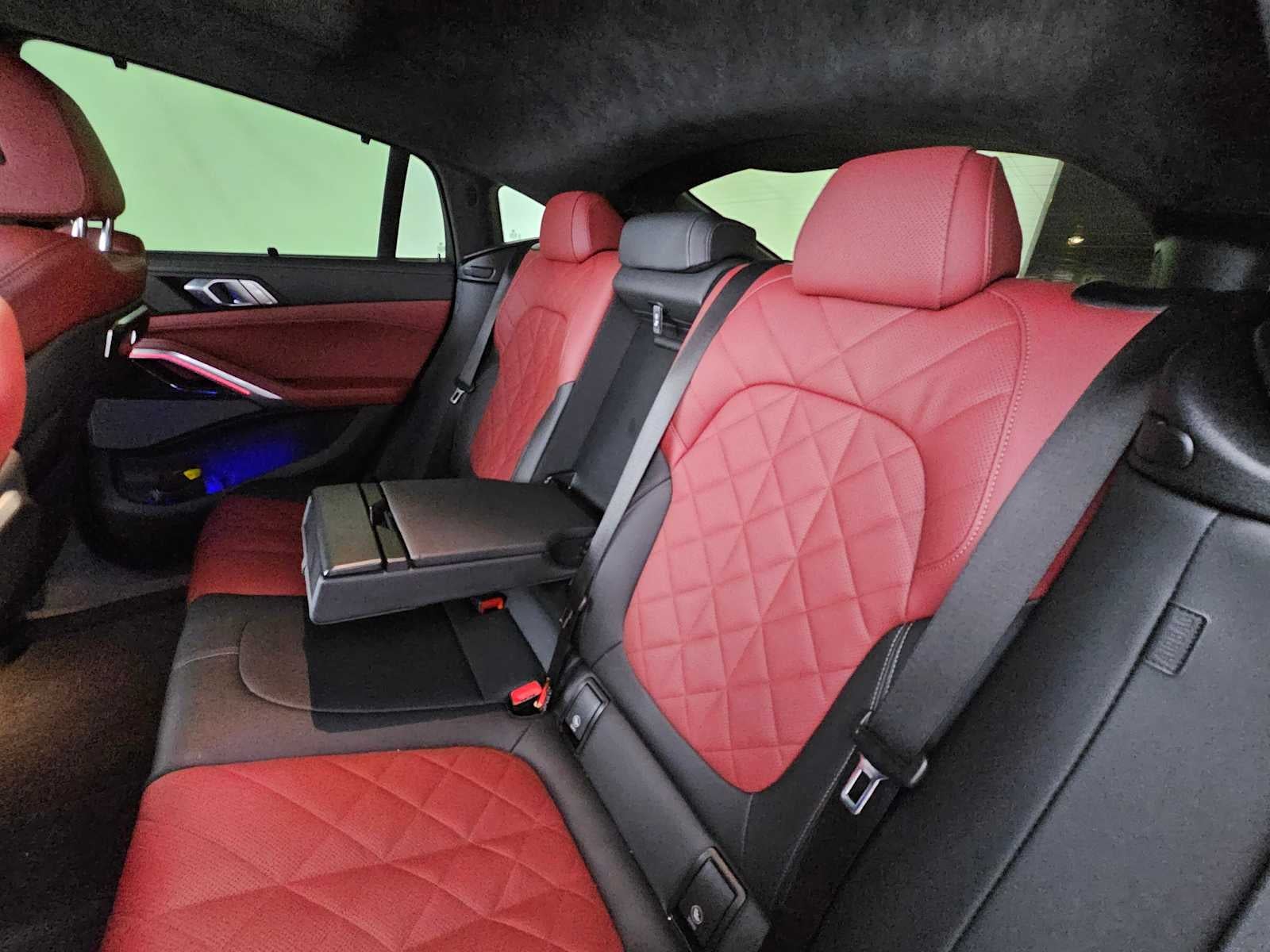 2024 BMW X6 xDrive40i