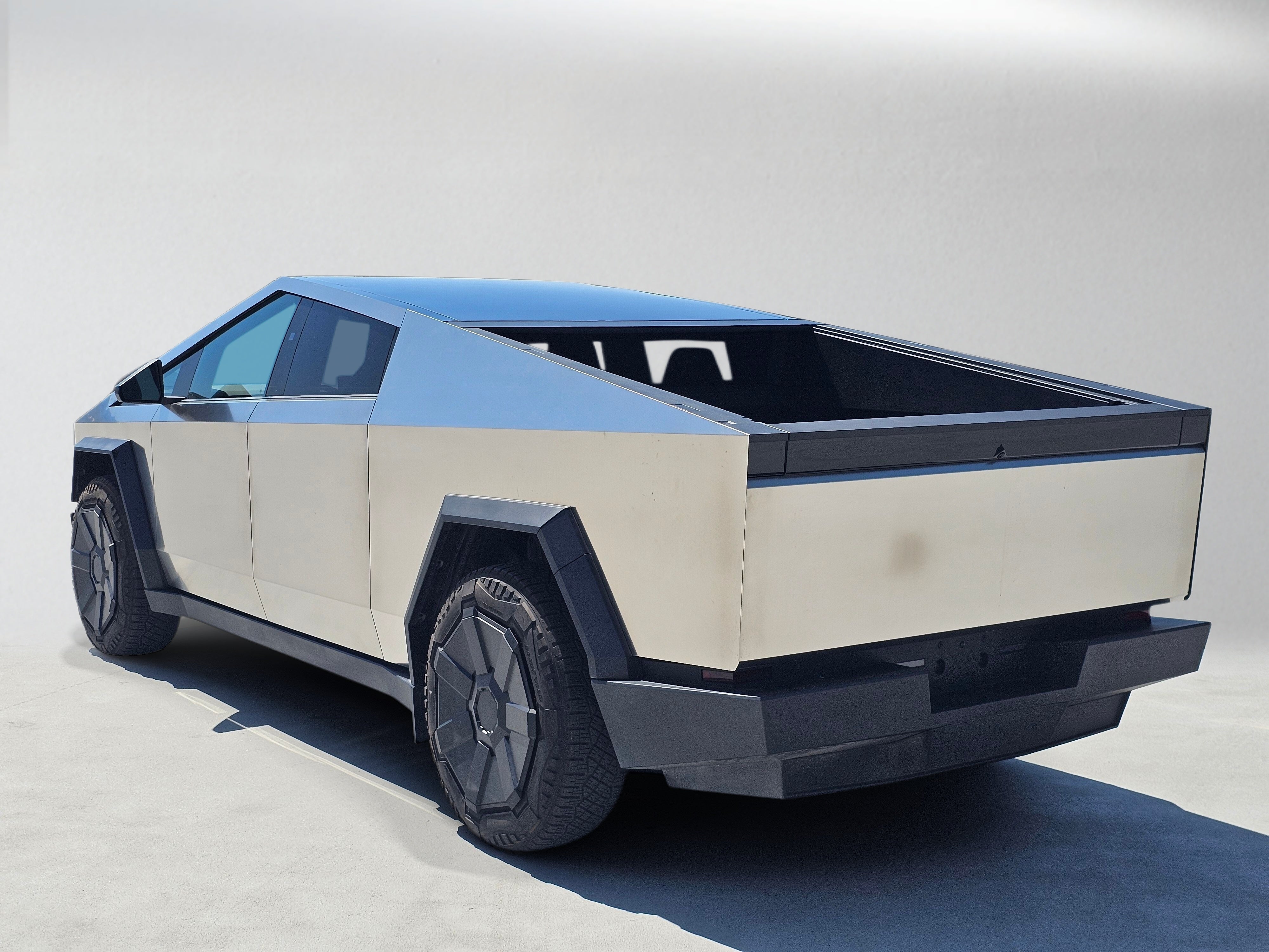 2026 Tesla CYBERTRUCK LONG RANGE