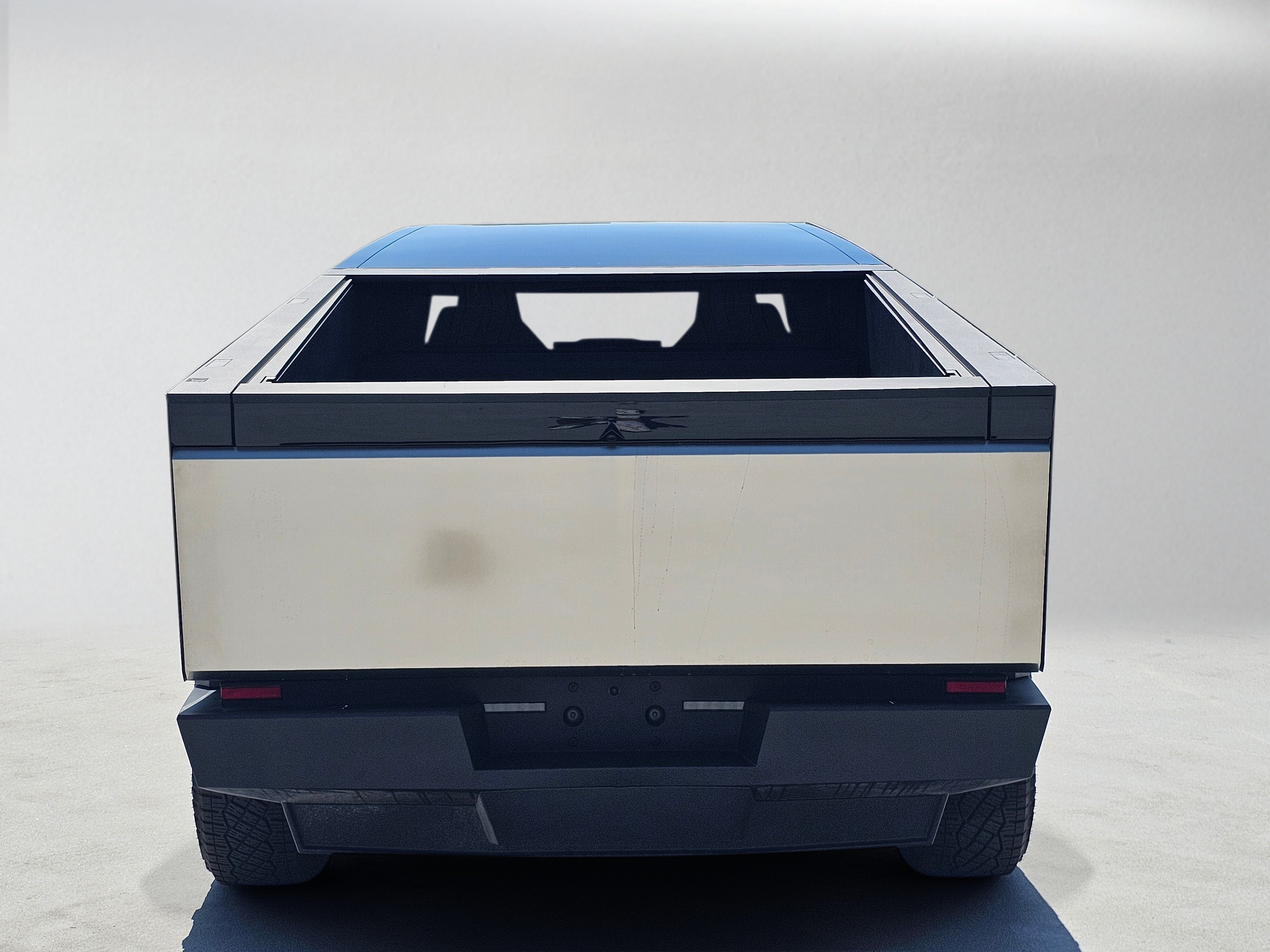 2026 Tesla CYBERTRUCK LONG RANGE