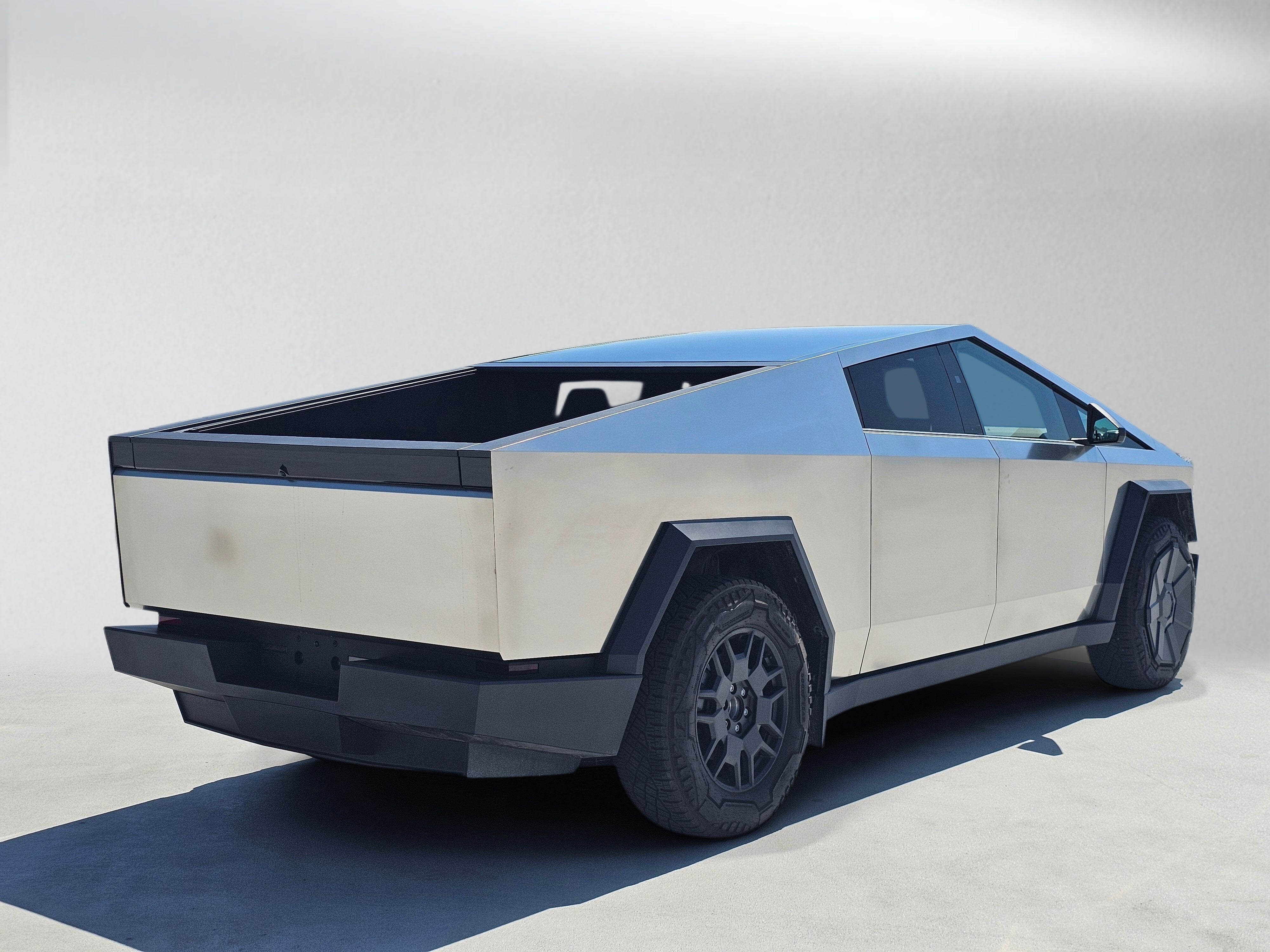 2026 Tesla CYBERTRUCK LONG RANGE
