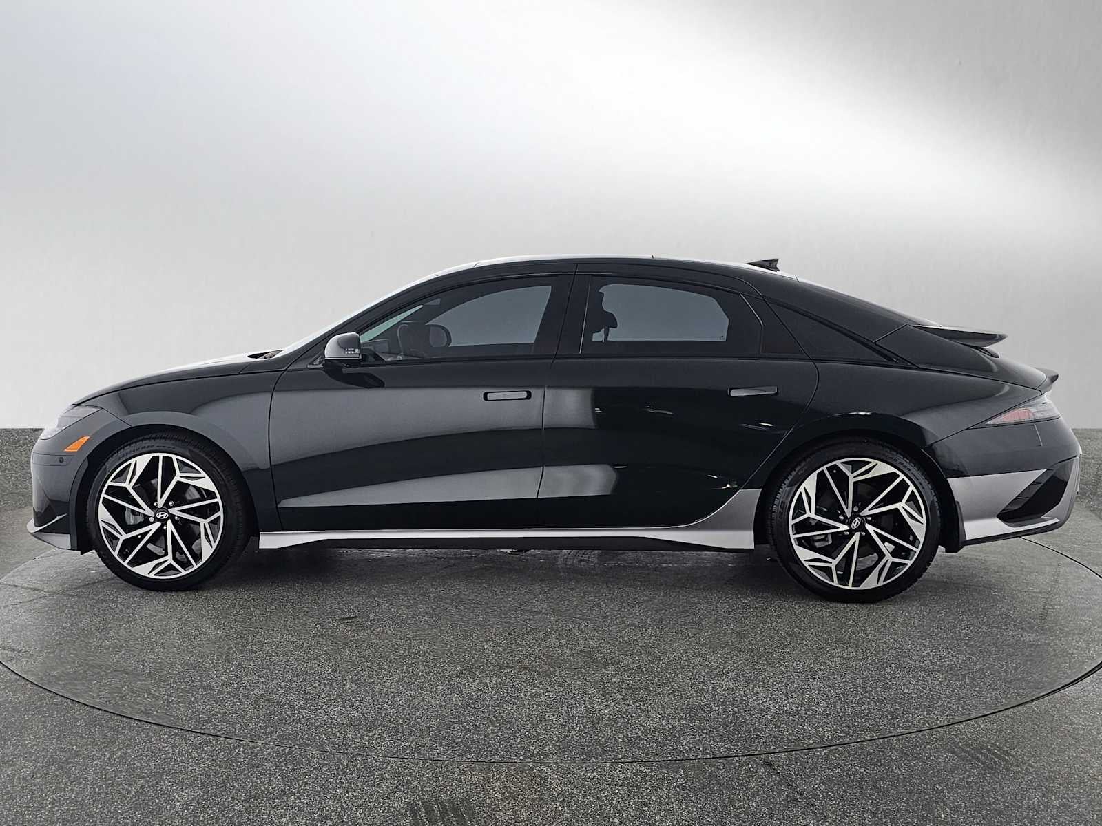 2024 Hyundai IONIQ 6 Limited