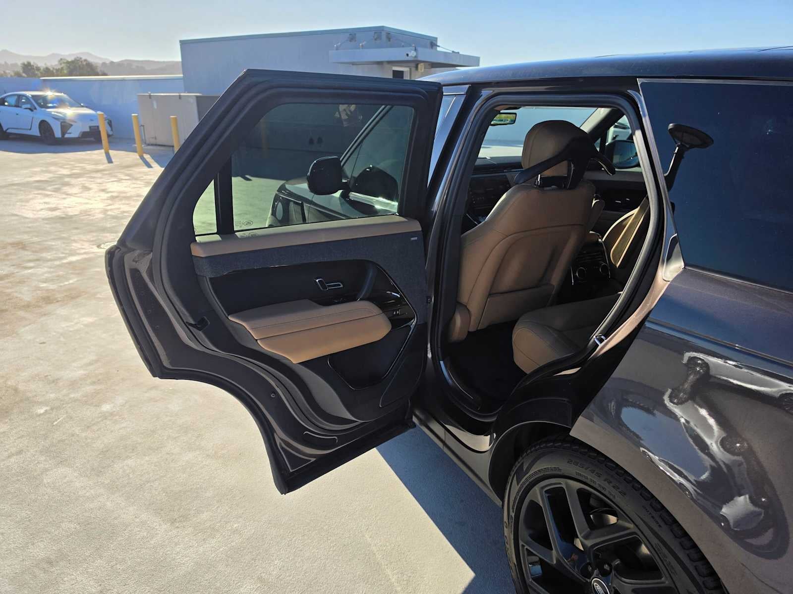 2025 Land Rover Range Rover Sport SE
