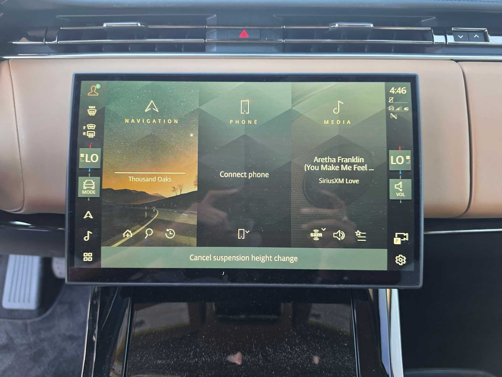 2025 Land Rover Range Rover Sport SE