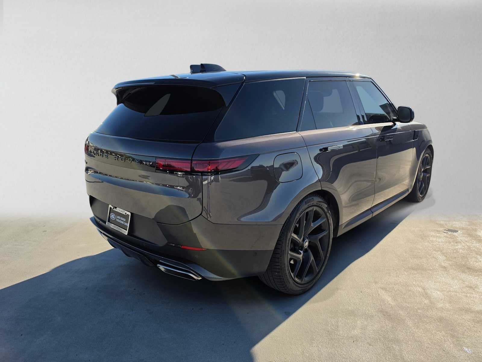 2025 Land Rover Range Rover Sport SE