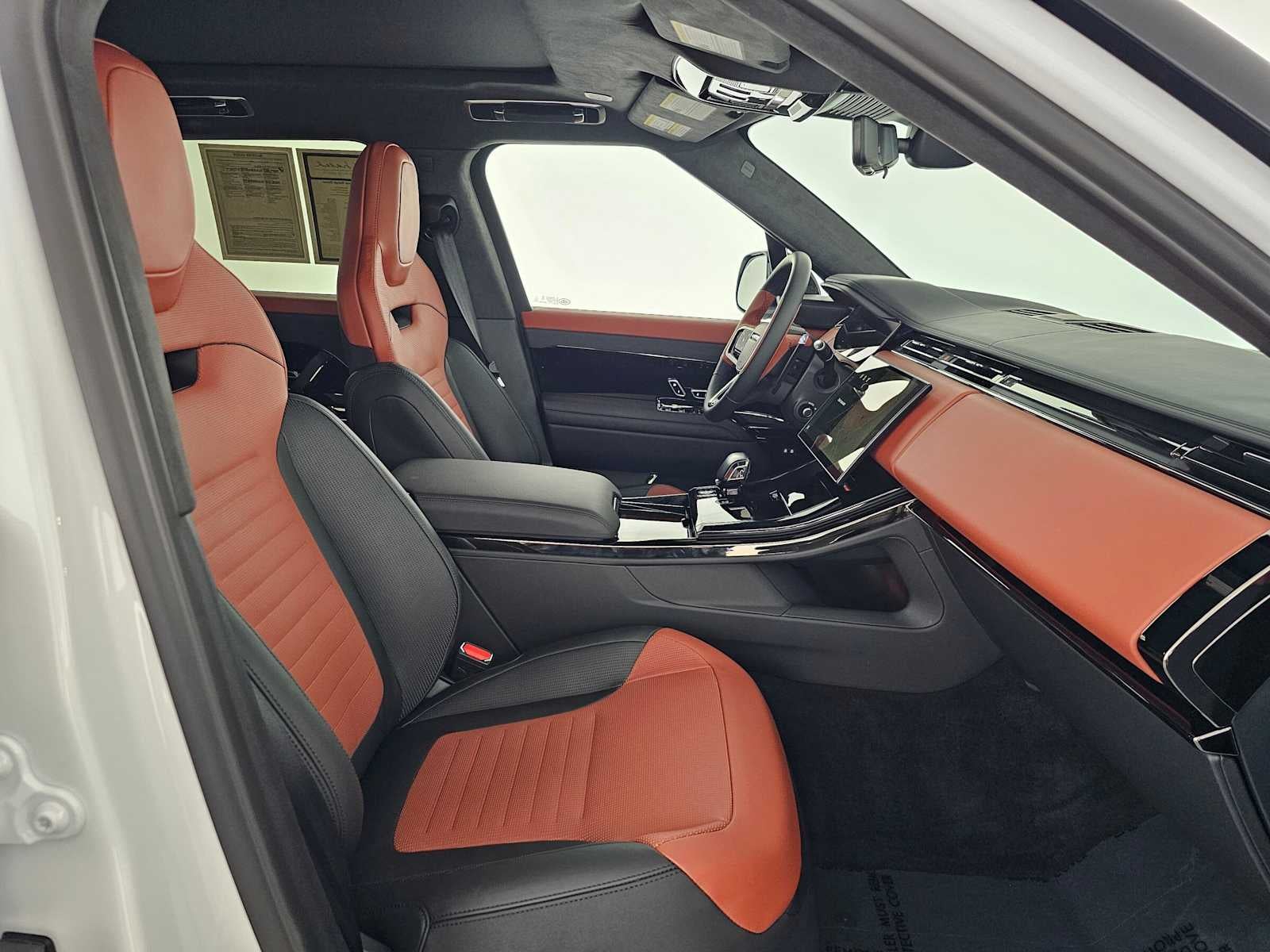 2026 Land Rover Range Rover Sport SV