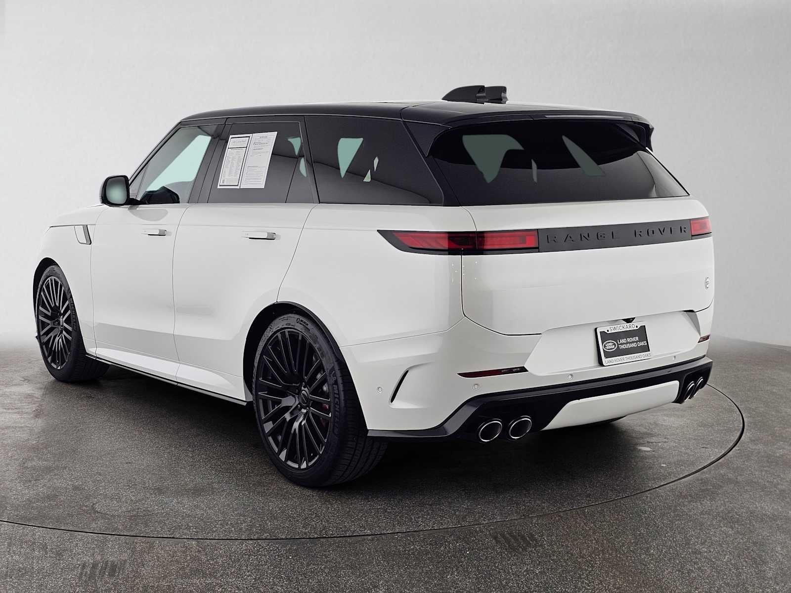 2026 Land Rover Range Rover Sport SV