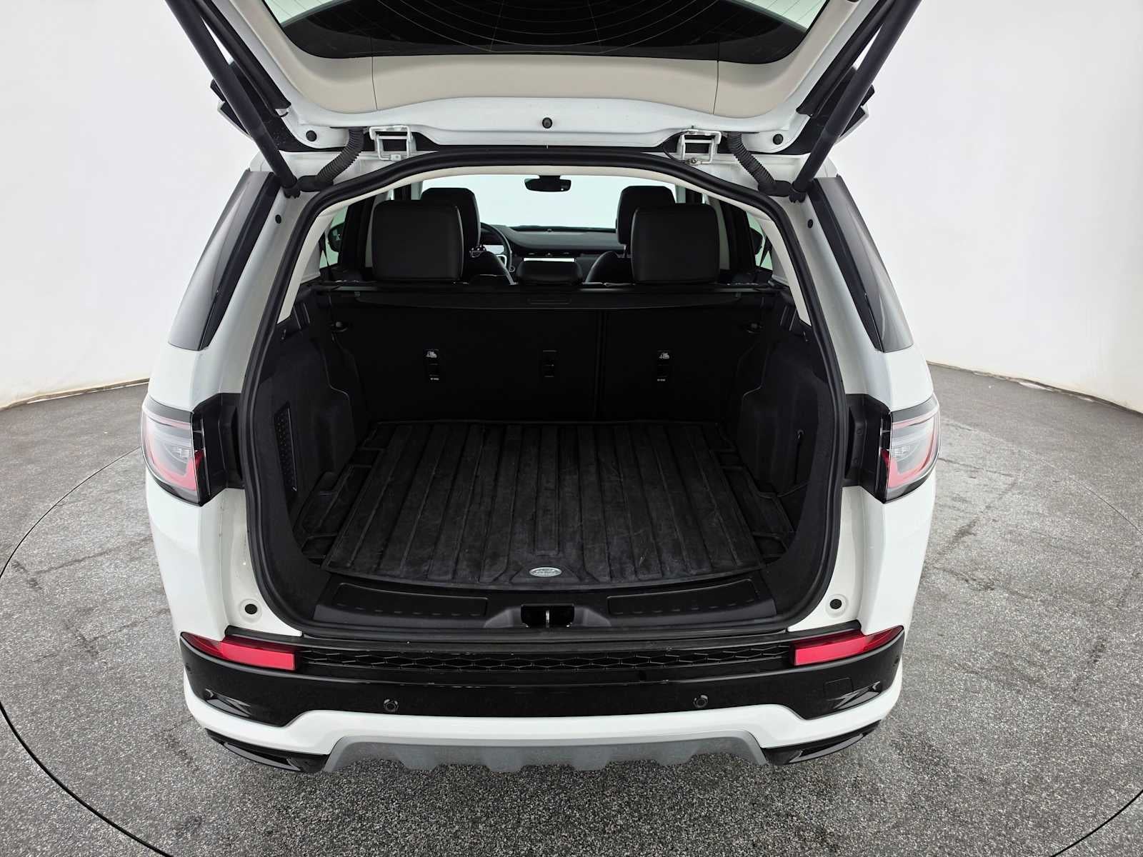 2025 Land Rover Discovery Sport S