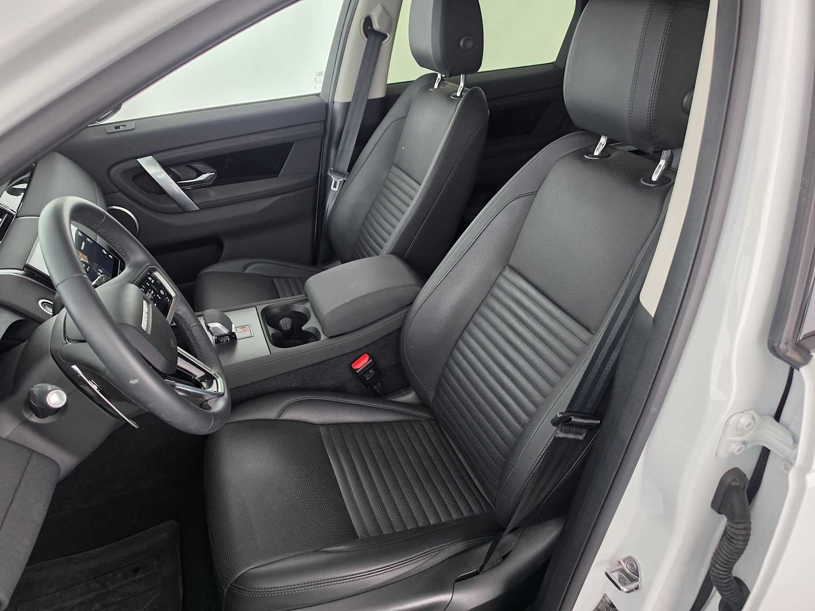 2025 Land Rover Discovery Sport S