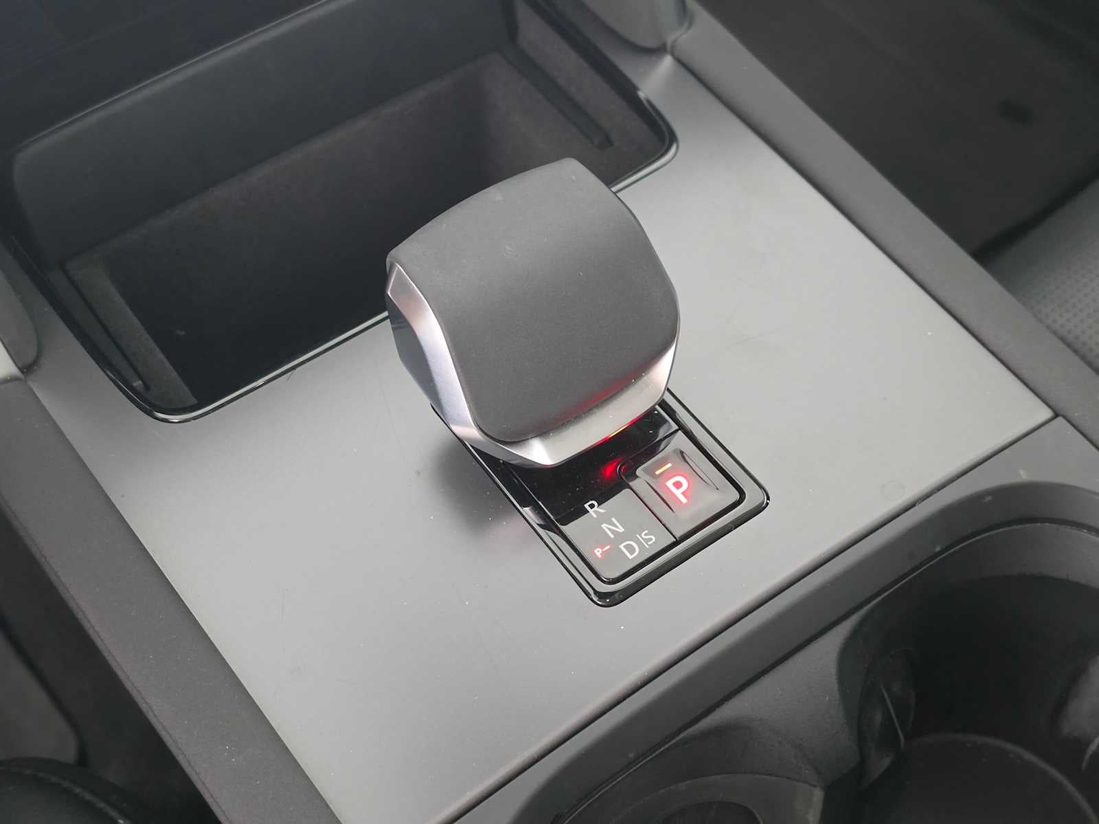 2025 Land Rover Discovery Sport S