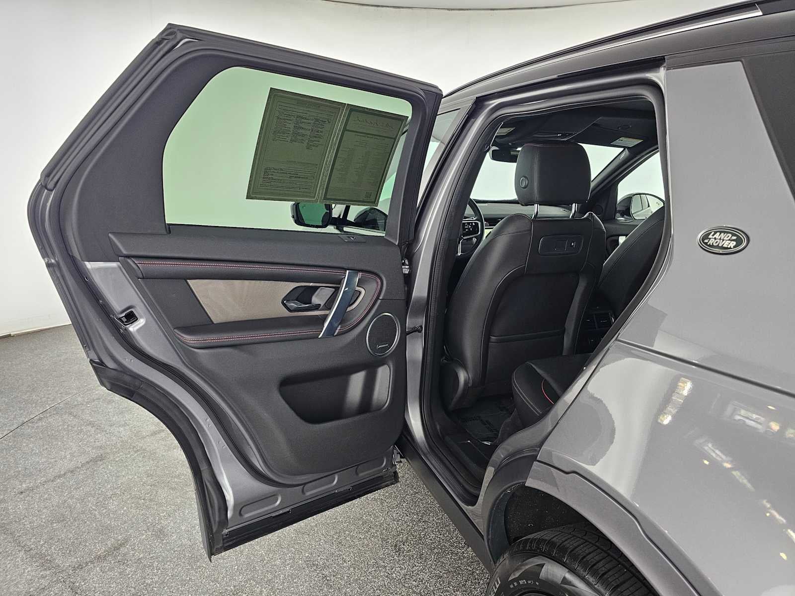 2023 Land Rover Discovery Sport SE R-Dynamic