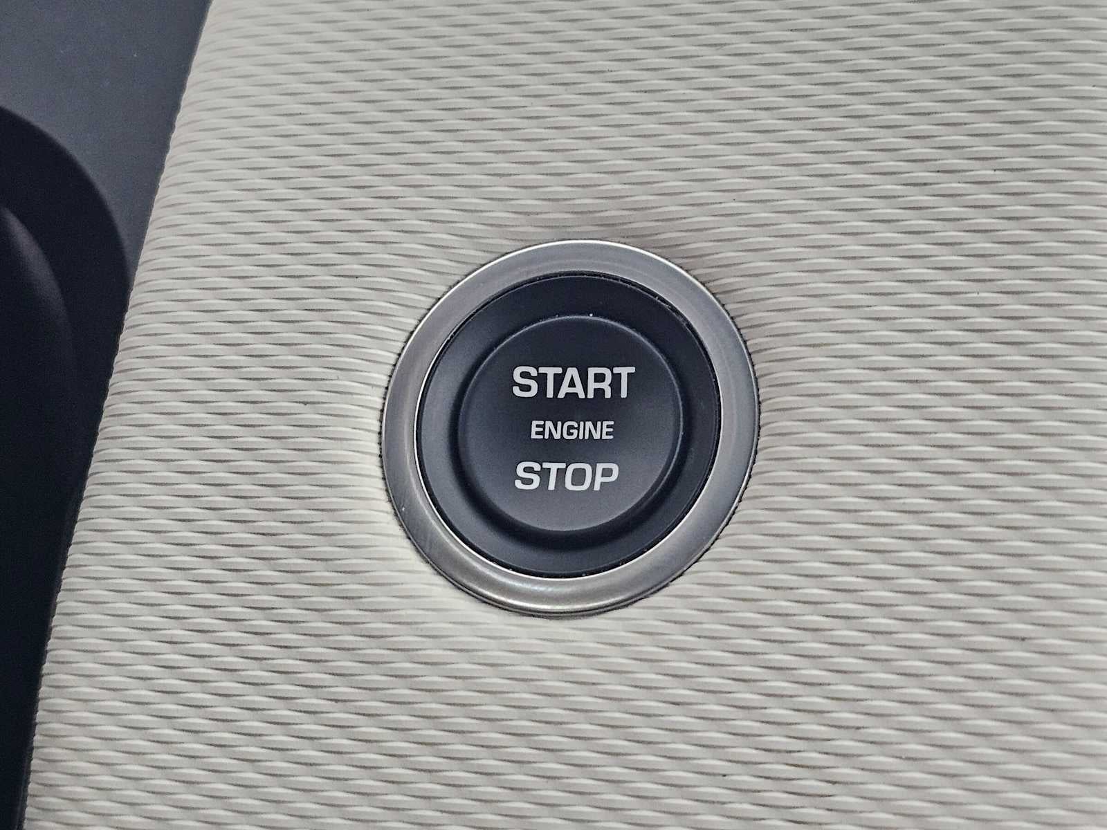 2023 Land Rover Discovery Sport SE R-Dynamic