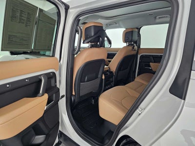 2026 Land Rover Defender X-Dynamic SE
