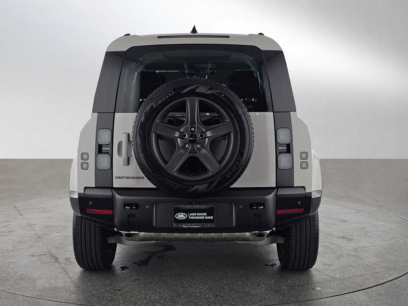 2026 Land Rover Defender X-Dynamic SE