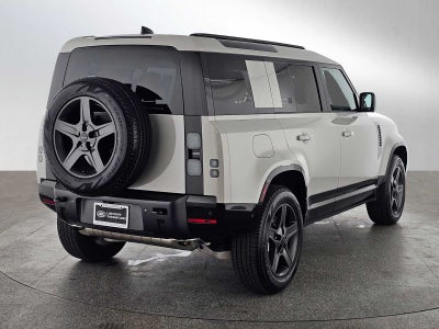 2026 Land Rover Defender X-Dynamic SE