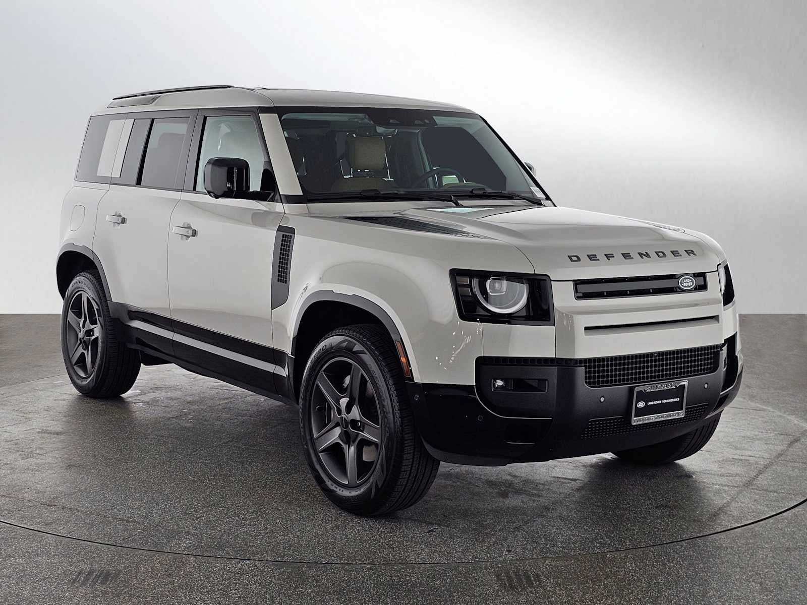 2026 Land Rover Defender X-Dynamic SE