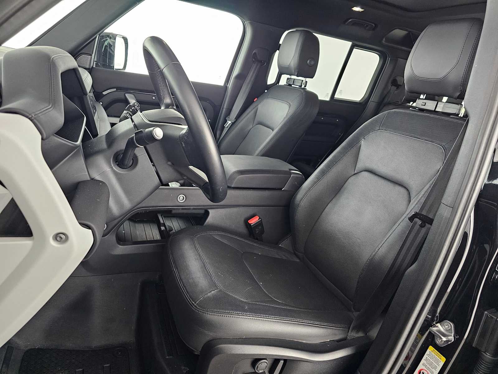 2024 Land Rover Defender X-Dynamic SE