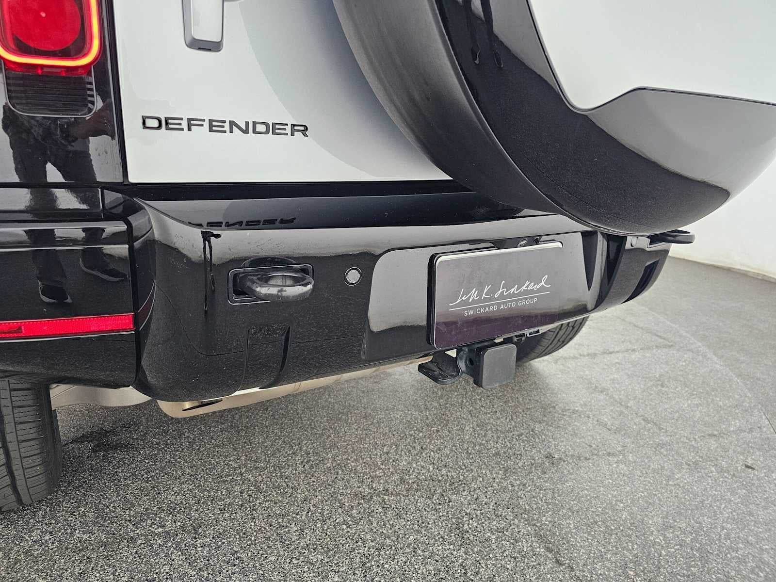 2024 Land Rover Defender X-Dynamic SE