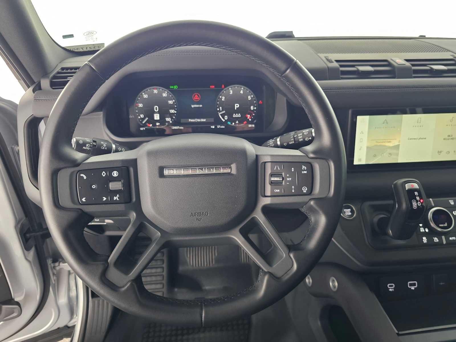 2024 Land Rover Defender X-Dynamic SE